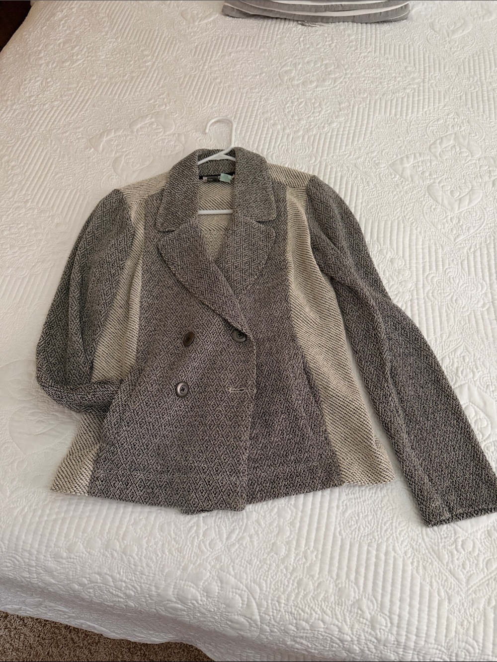 Anthropology Women's net Gray black Cream Knit Jacket S, super soft, like new